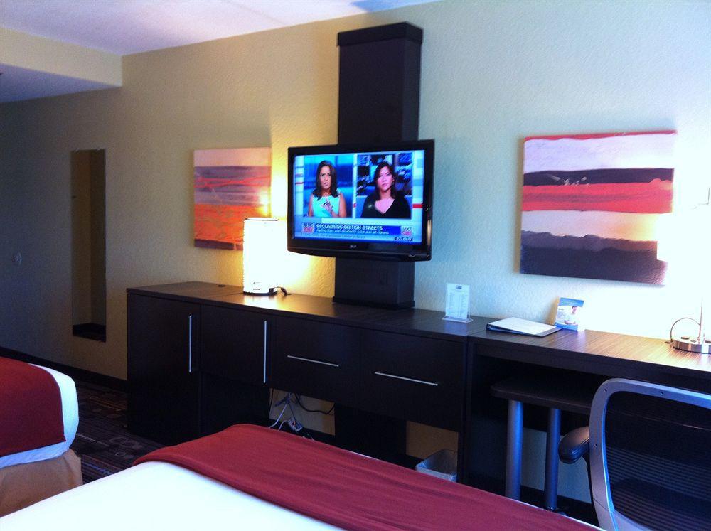 Holiday Inn Express Ft Lauderdale Cruise-Airport By Ihg Fort Lauderdale Zewnętrze zdjęcie