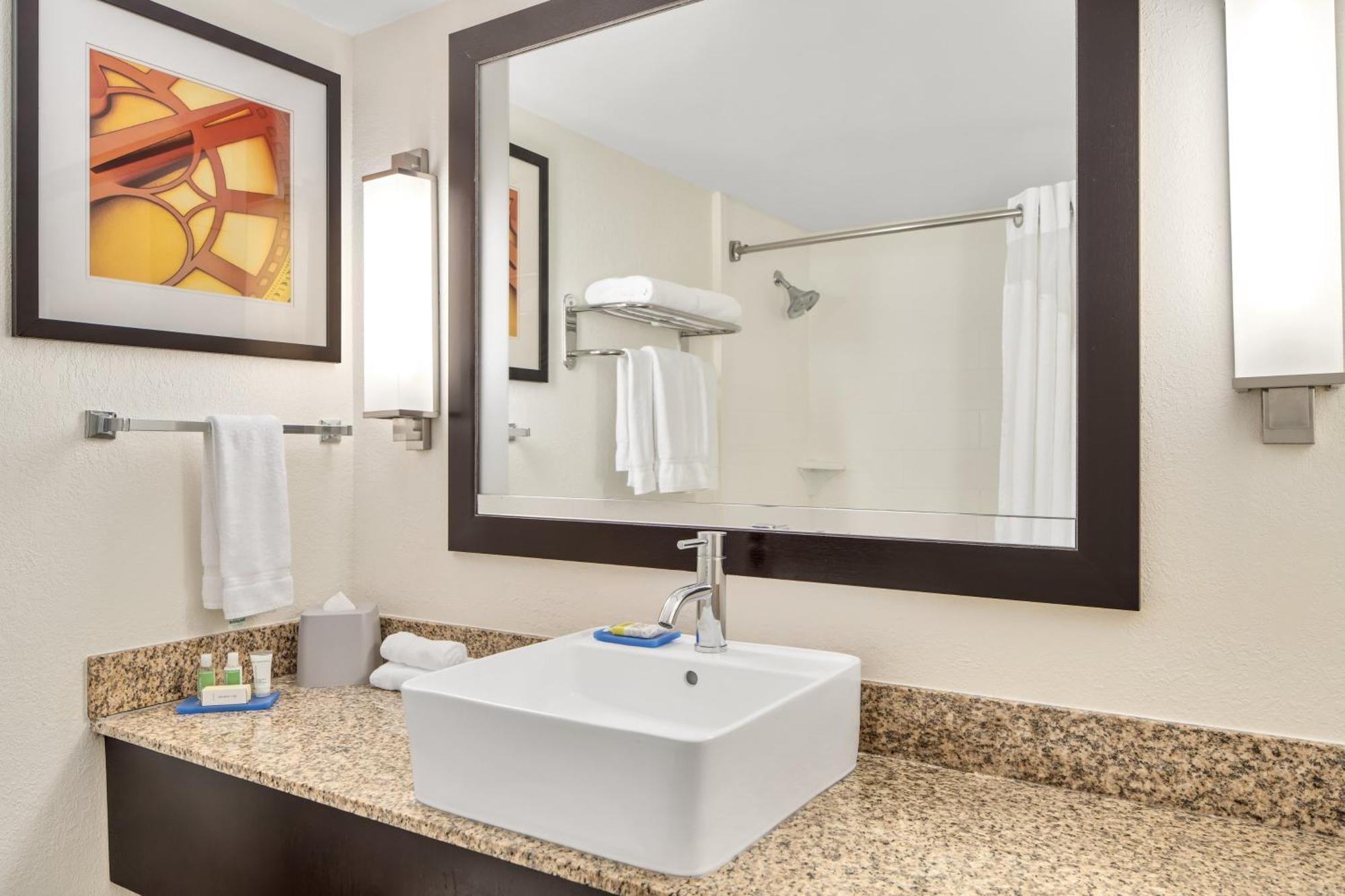 Holiday Inn Express Ft Lauderdale Cruise-Airport By Ihg Fort Lauderdale Zewnętrze zdjęcie